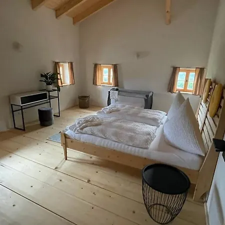 4br Cozy House In דראכזלשריד